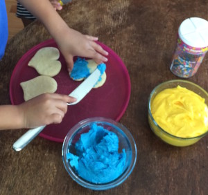 sugar cookie decorating 1